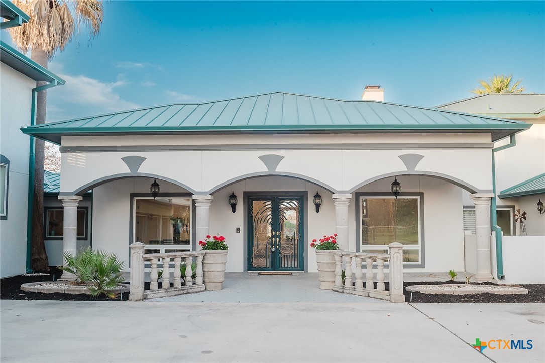850 Lakeview Trail