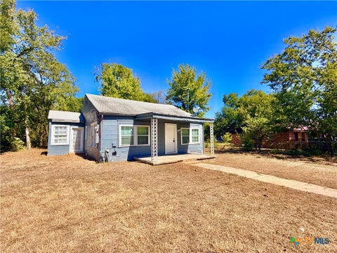 Photo of 1007 Capps Street, Marlin, TX 76661 (MLS # 627215)