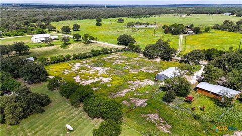 275 & 279 Cross Road Kingsbury TX 78638