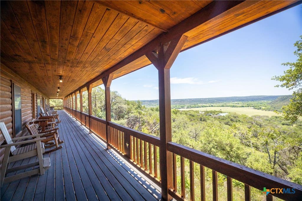 Photo of 1012 Mourning Dove, Canyon Lake, TX 78133 (MLS # 602449)
