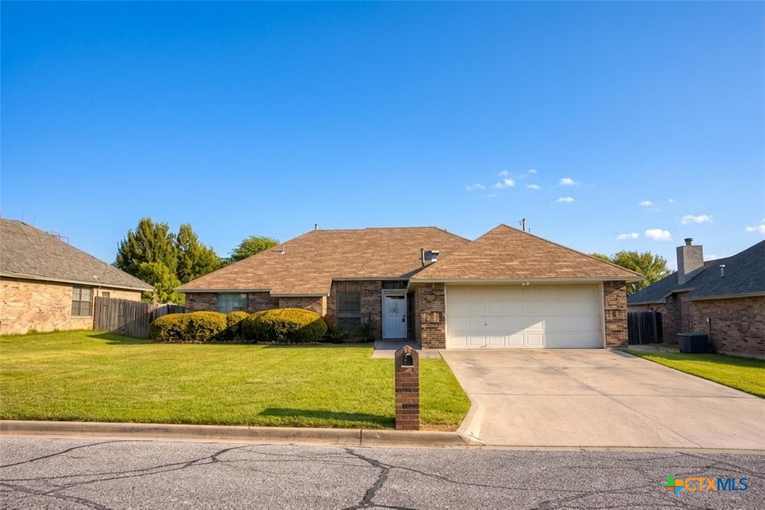 Photo 1 of 39 — 1815 Diana Lane, Harker Heights, TX 76548