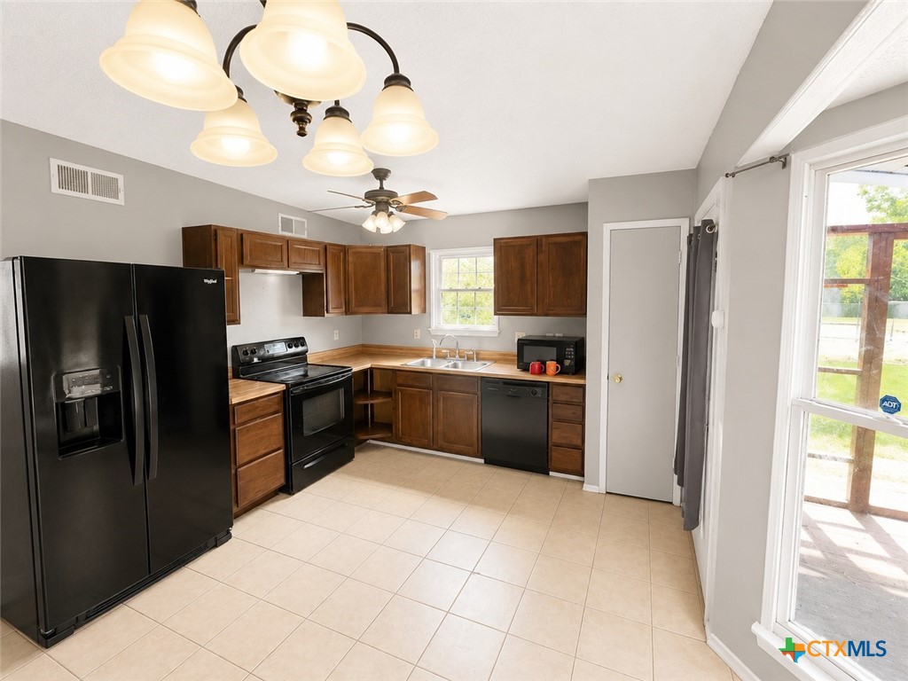 2204 Hemlock Drive