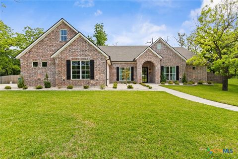 Photo of 1007 Rivers Edge Drive, Belton, TX 76513 (MLS # 611961)