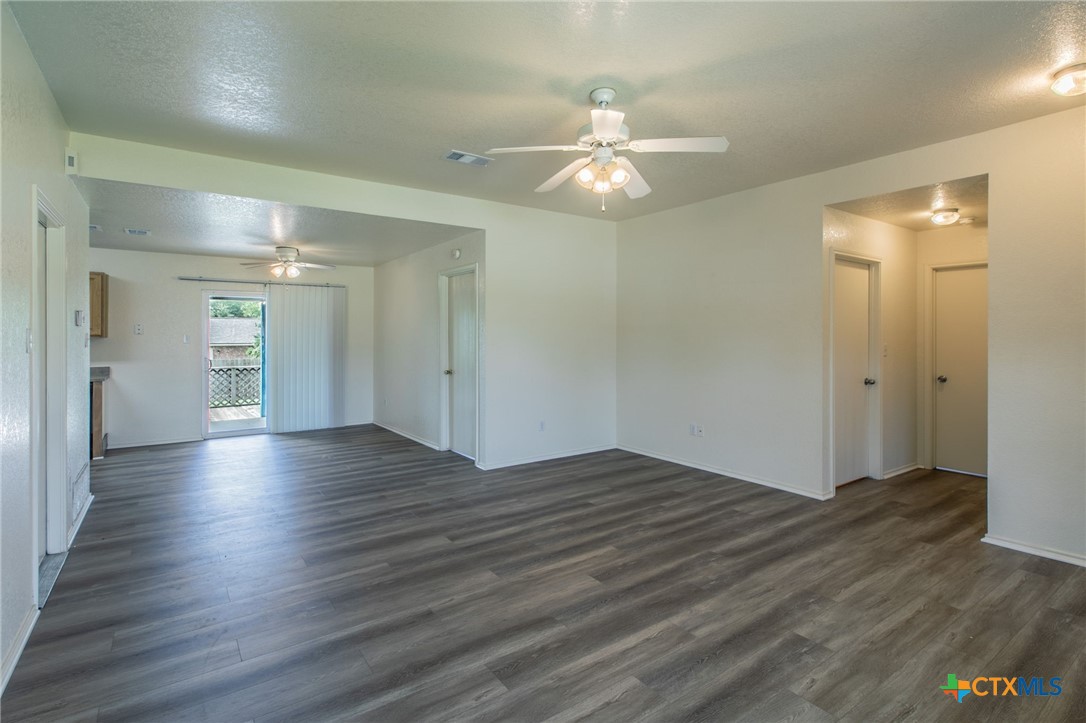 519 E Victory Avenue