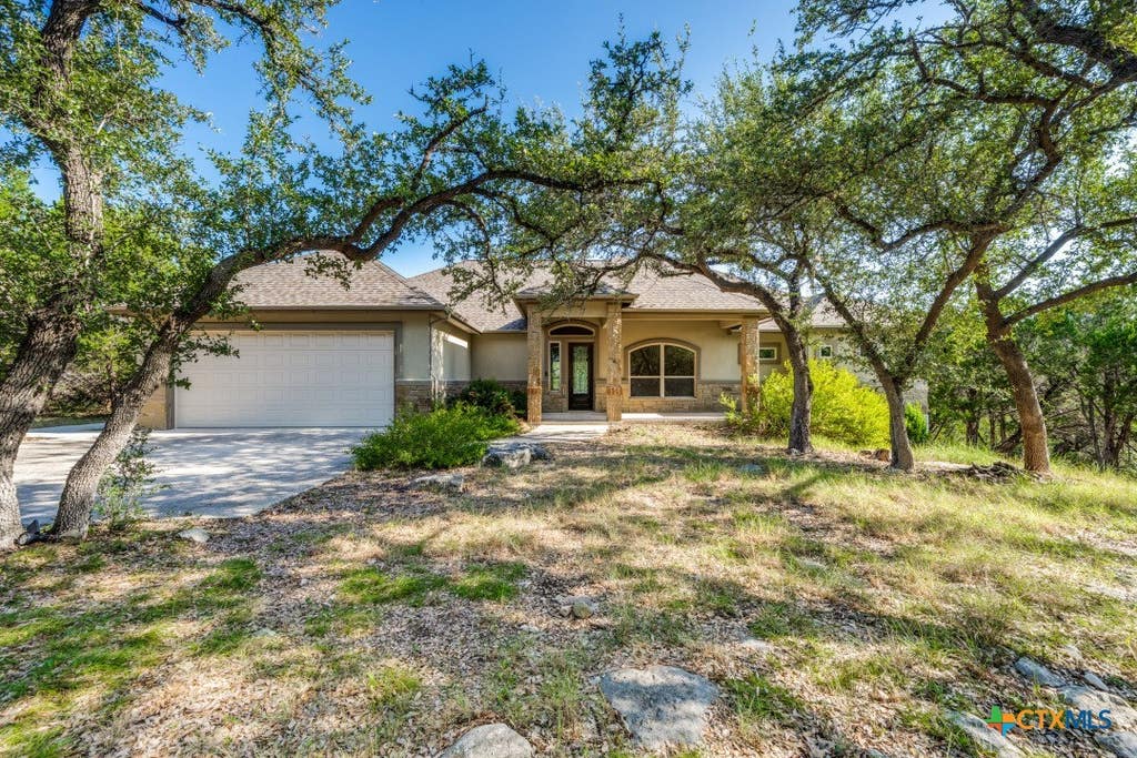 Photo of 737 Flaman Road, Canyon Lake, TX 78133 (MLS # 623215)
