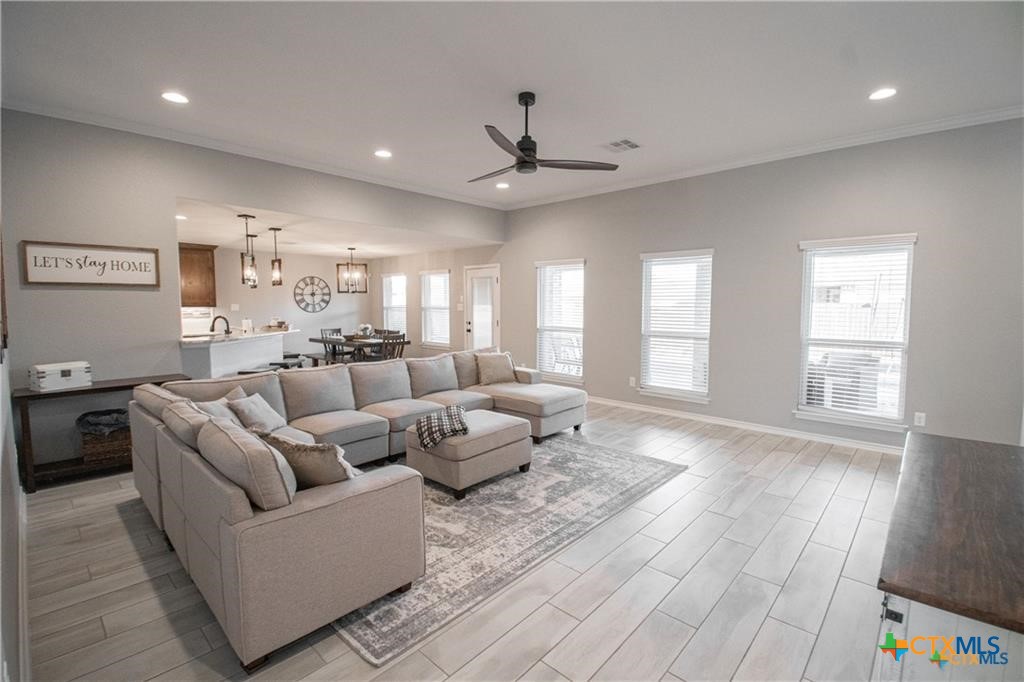 6101 Cordillera Drive