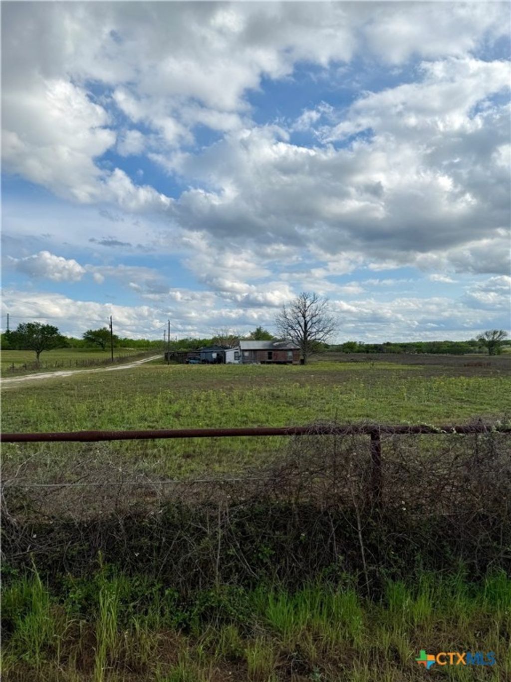 listing image 0