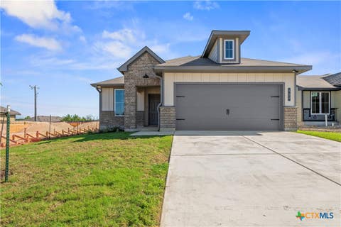 Photo of 502 University Avenue, Troy, TX 76579 (MLS # 619351)