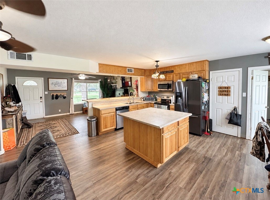 406 Royal Oak Drive