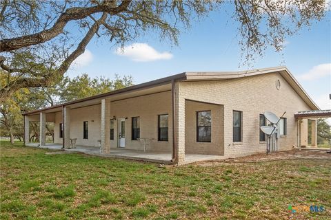 242 Wheeler Lane Goliad TX 77963