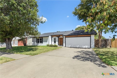 Photo of 2100 Eisenhower Drive, Killeen, TX 76543 (MLS # 622308)