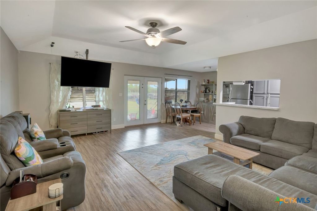 Photo of 401 Viking Street, Victoria, TX 77905 (MLS # 611379)