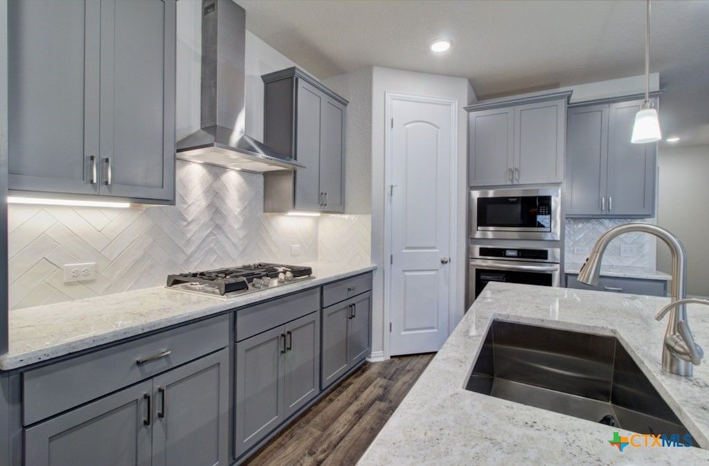 Photo of 1850 Pining Street, New Braunfels, TX 78132 (MLS # 610941)