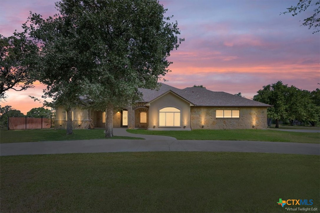 4720 Lago Vista Drive