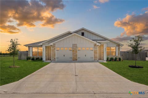 Photo of 601 Campus Street, Troy, TX 76579 (MLS # 621736)
