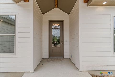 A home in Canyon Lake