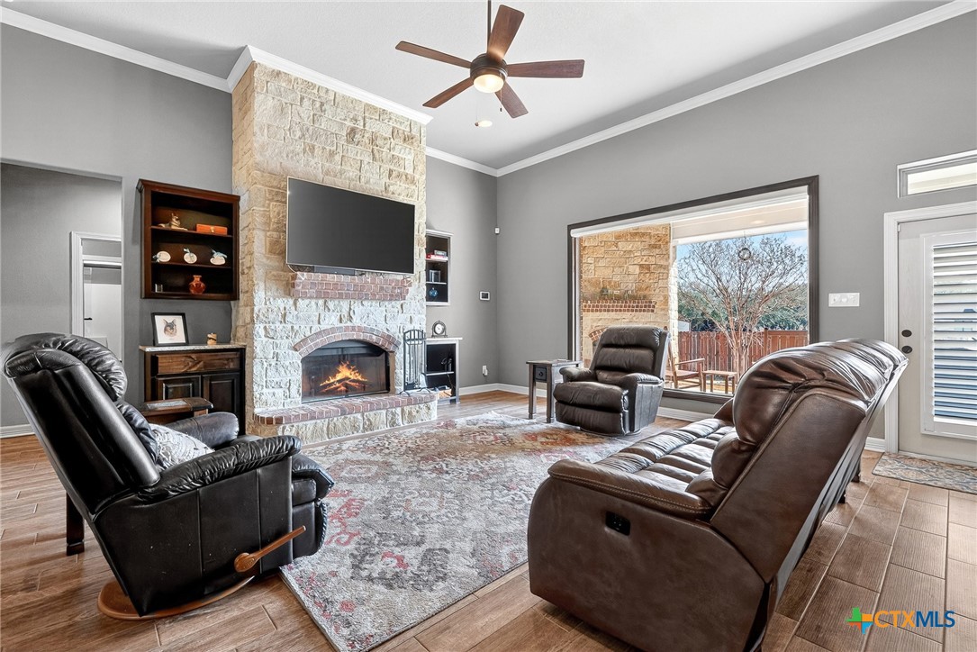 2041 Bella Vita Drive