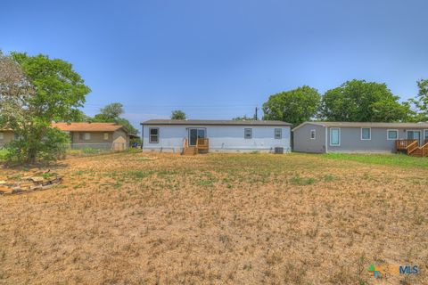 A home in McQueeney