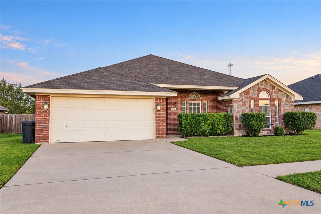 3104 Hydrangea Avenue