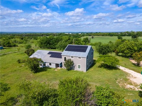 Photo of 3706 E Main Street, Gatesville, TX 76528 (MLS # 612835)
