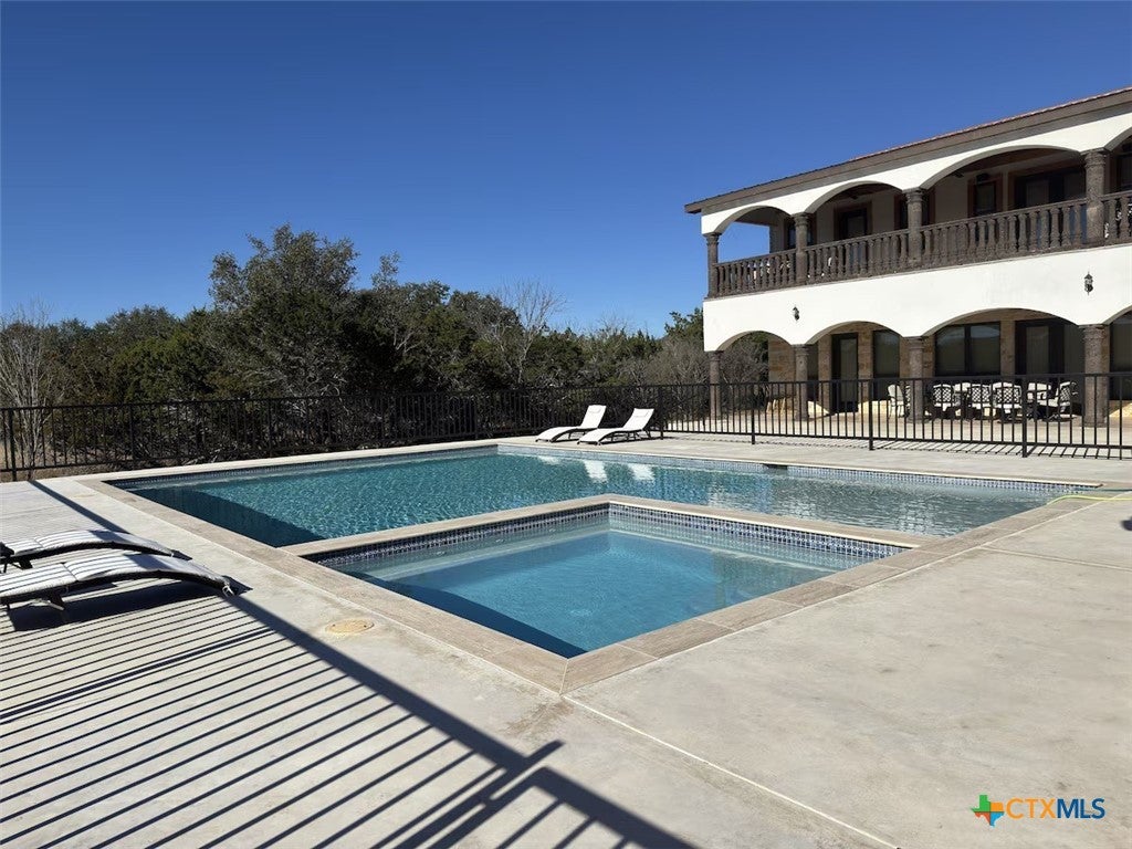 Photo of 1747 Mountain Valley Drive DR, Concan, TX 78838 (MLS # 627630)