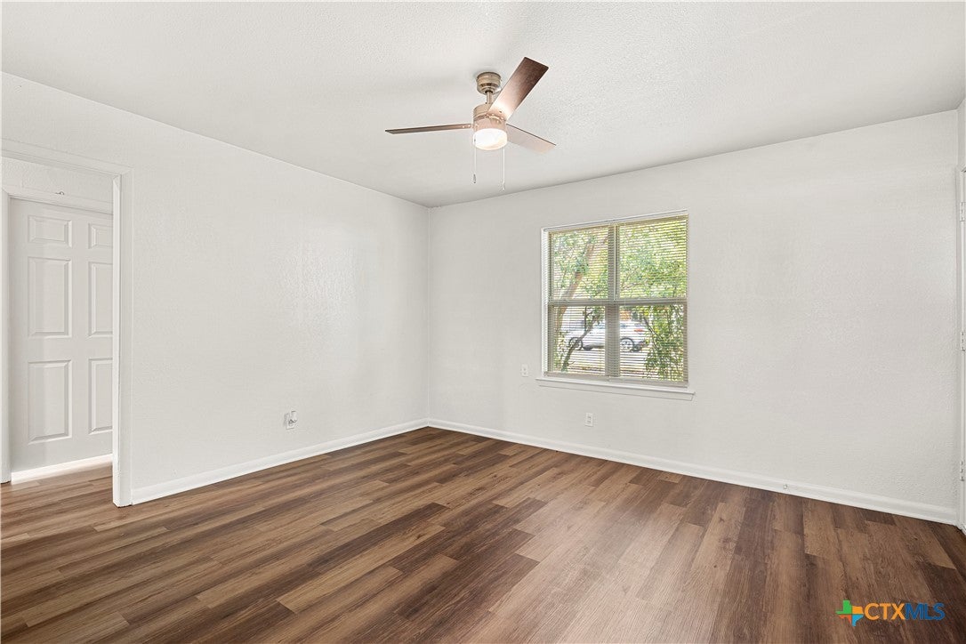 808 Crockett Drive