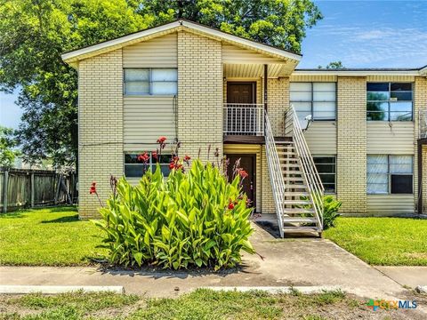 Photo of 744 Old Martindale Road, San Marcos, TX 78666 (MLS # 582778)