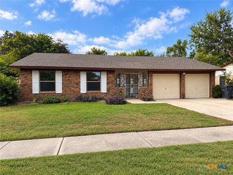 Photo of 214 Zinnia Drive, Killeen, TX 76542 (MLS # 627899)