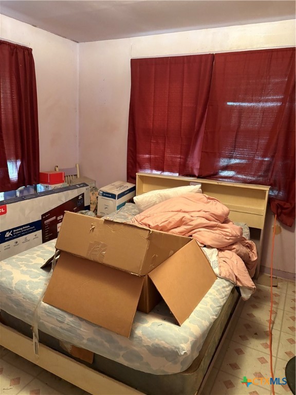 5037 S State Highway 123