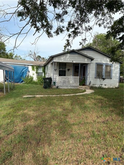 5037 S State Highway 123 Seguin TX 78155