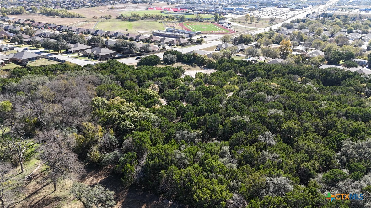 2090 Verna Lee Boulevard