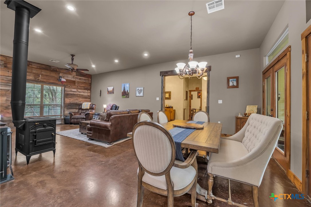 831 County Road 2200