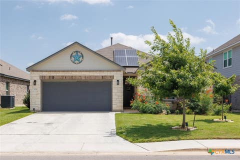 Photo of 753 Willowbrook, New Braunfels, TX 78130 (MLS # 620978)