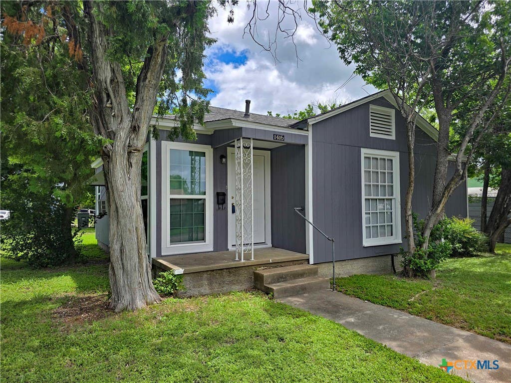 Photo of 1416 E Avenue C, Temple, TX 76501 (MLS # 616567)