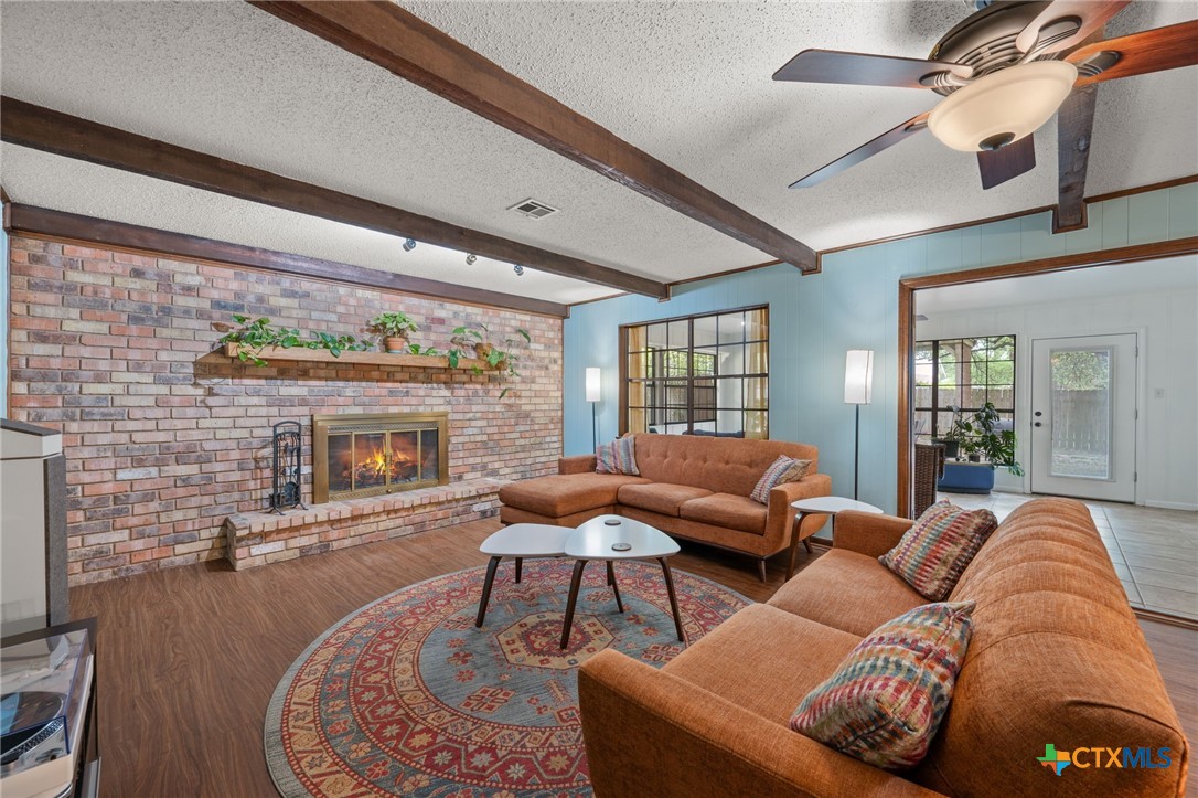 3909 Alderwood Lane