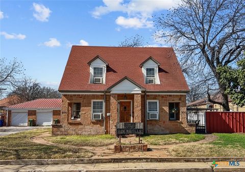 202-206 S Clear Street San Saba TX 76877