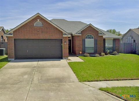 Photo of 330 Macon Creek, Victoria, TX 77901 (MLS # 609463)