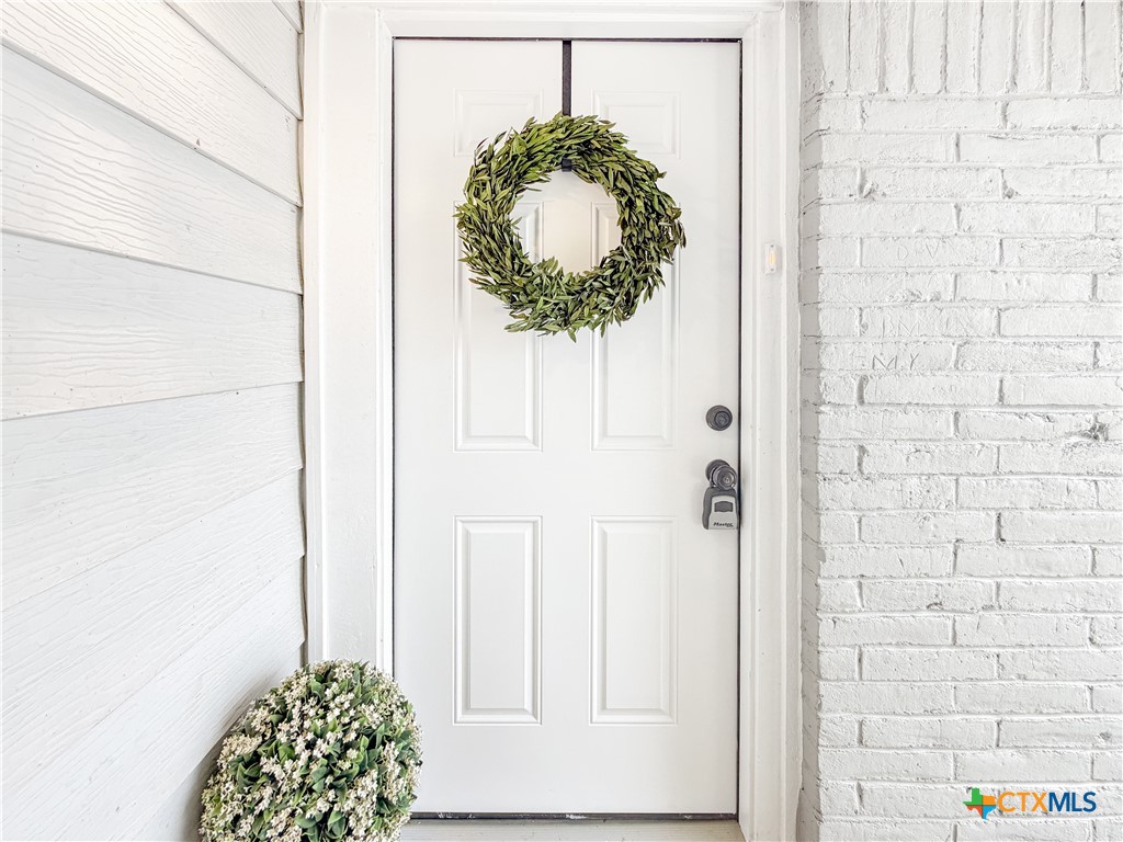 1810 Clarawood Drive