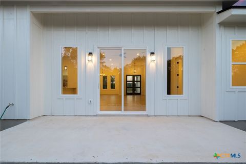 A home in Canyon Lake