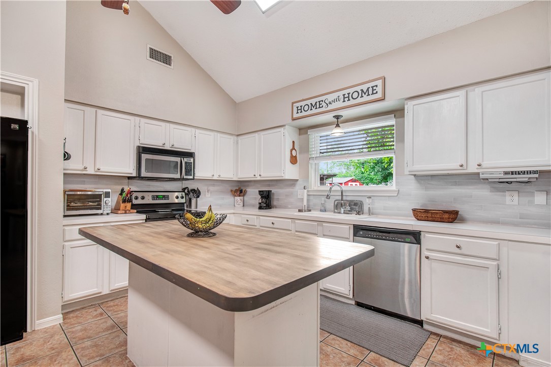 1600 Stagecoach Circle