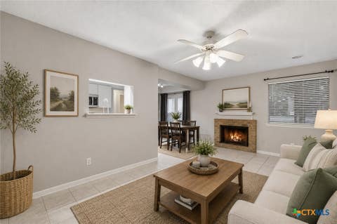 Photo of 421 W San Antonio Street #A2, San Marcos, TX 78666 (MLS # 611605)