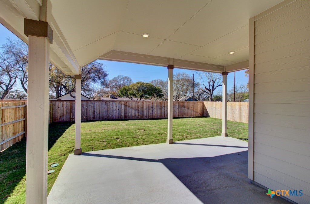 Photo of 840 Pincushion Lane, New Braunfels, TX 78130 (MLS # 608681)