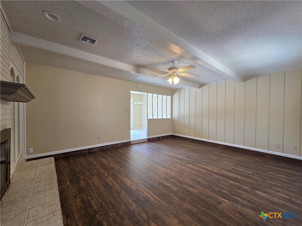 1801 Forest Trail