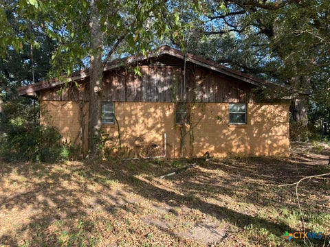 Photo of 7716 Mcgregor Park Road, Temple, TX 76502 (MLS # 625548)