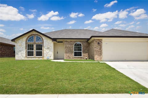 Photo of 405 E Vega Lane, Killeen, TX 76542 (MLS # 622042)