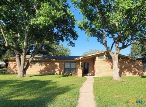 Photo of 546 Willowick Drive, Port Lavaca, TX 77979 (MLS # 621340)