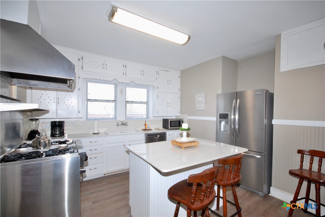 125 W Wallace Street