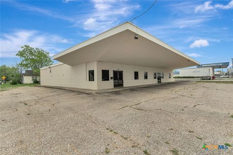 Photo of 2112 N Navarro Street #A, Victoria, TX 77901 (MLS # 613022)