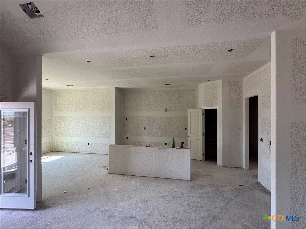1325 Flint Ridge
