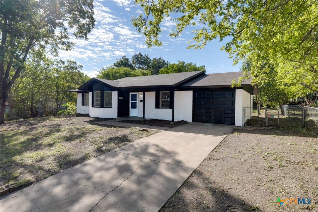 1502 Kimberly Lane